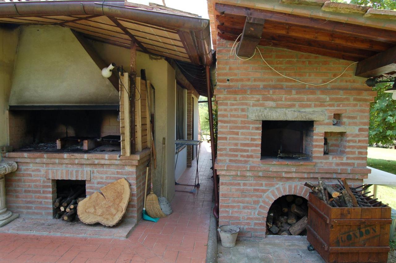 Agriturismo Il Selvino Terricciola Екстериор снимка